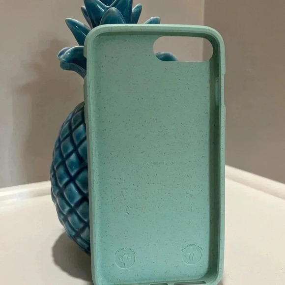 Pela Ocean Turquoise Turtle Edition iPhone 8 Plus Case - Picture 6 of 6